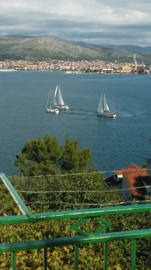 Gogi Apartman Donji Okrug  Donji Okrug (Ciovo)