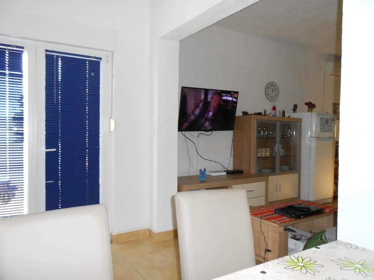 Gogi Apartman Donji Okrug  Apartment
