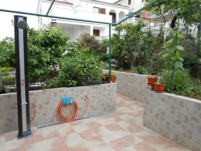 Apartment Gogi Apartman Donji Okrug  Croatia